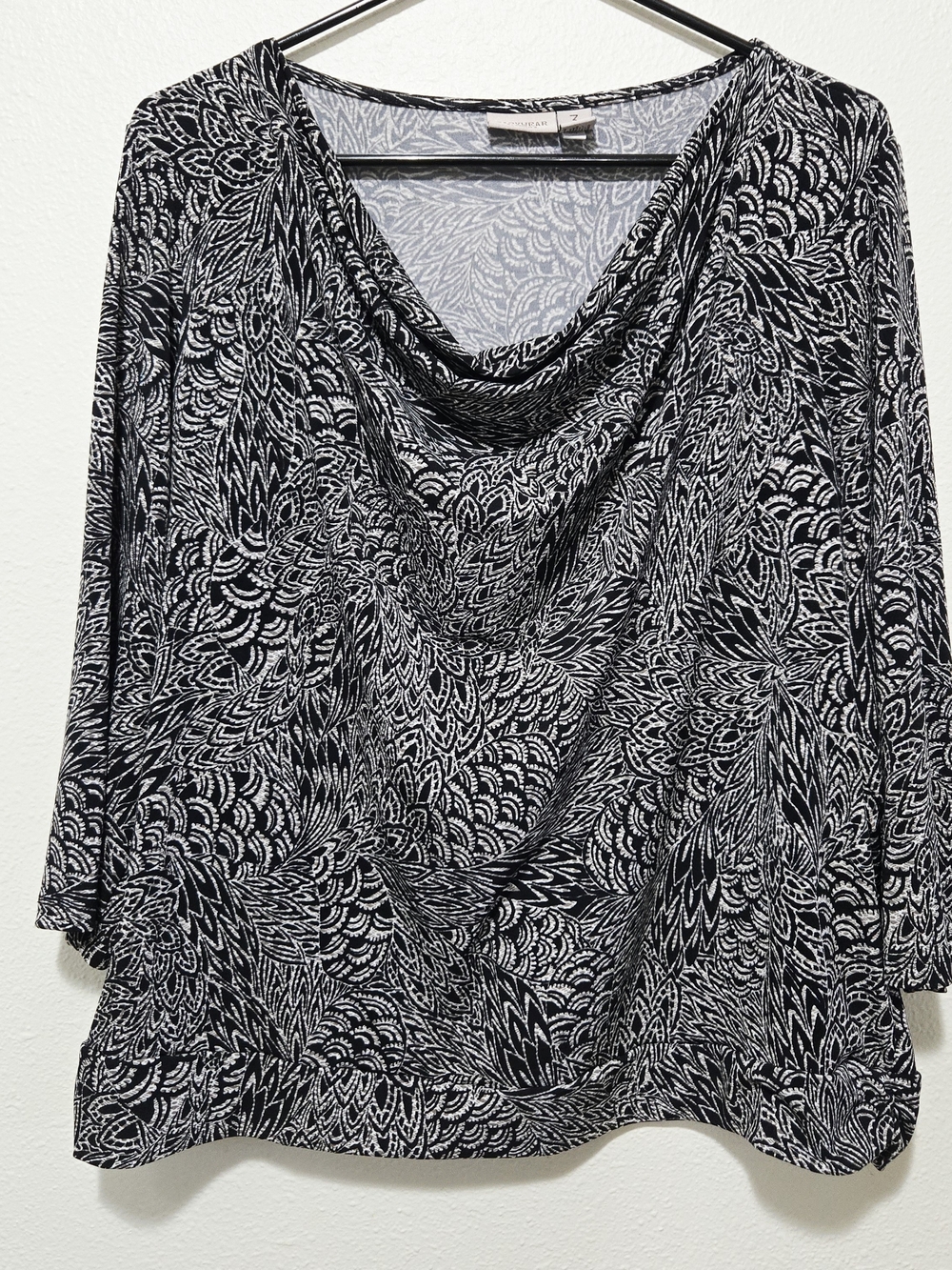 Chico's Black & White Draped Cowl Neck 3/4 Sleeve Top